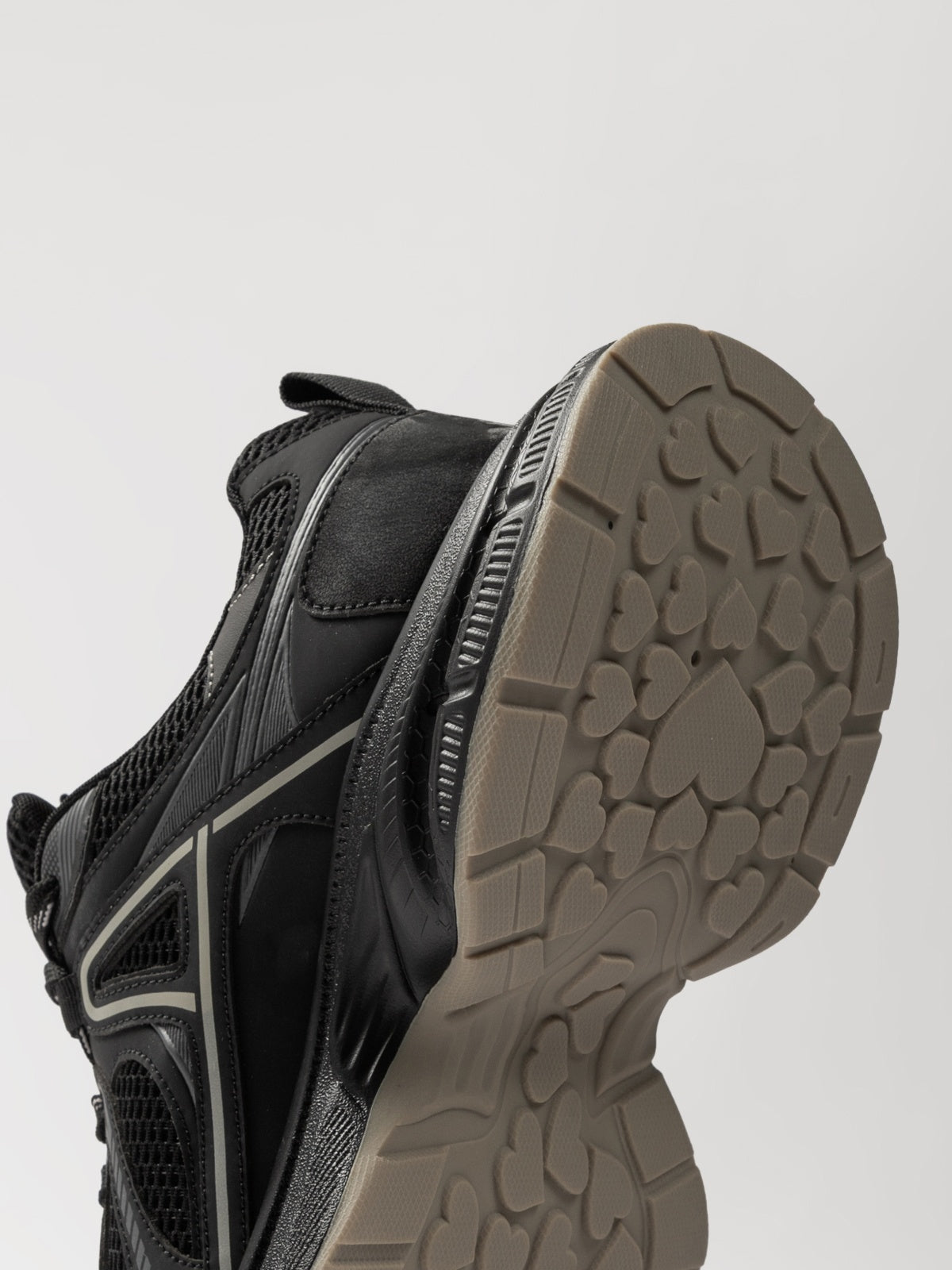 Casual shoes