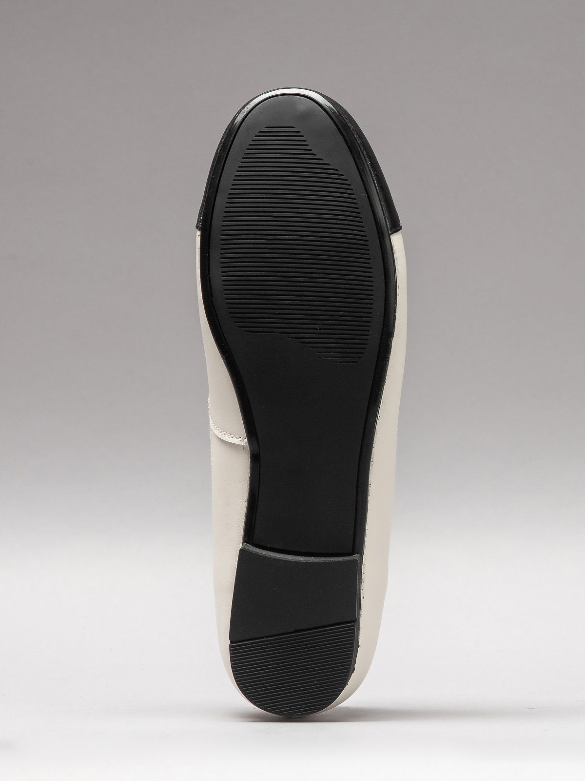 Women's leather shoes