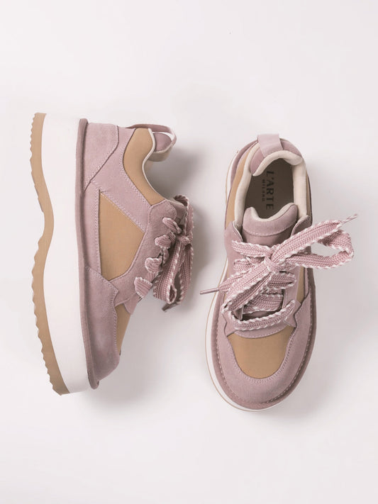 Women's casual shoes
