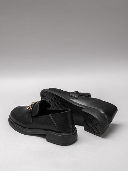 Women's leather shoes
